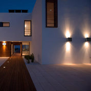 Modern Indoor LED Wall Lamp – Warm White Light, Wall Mounted, IP44 Rated