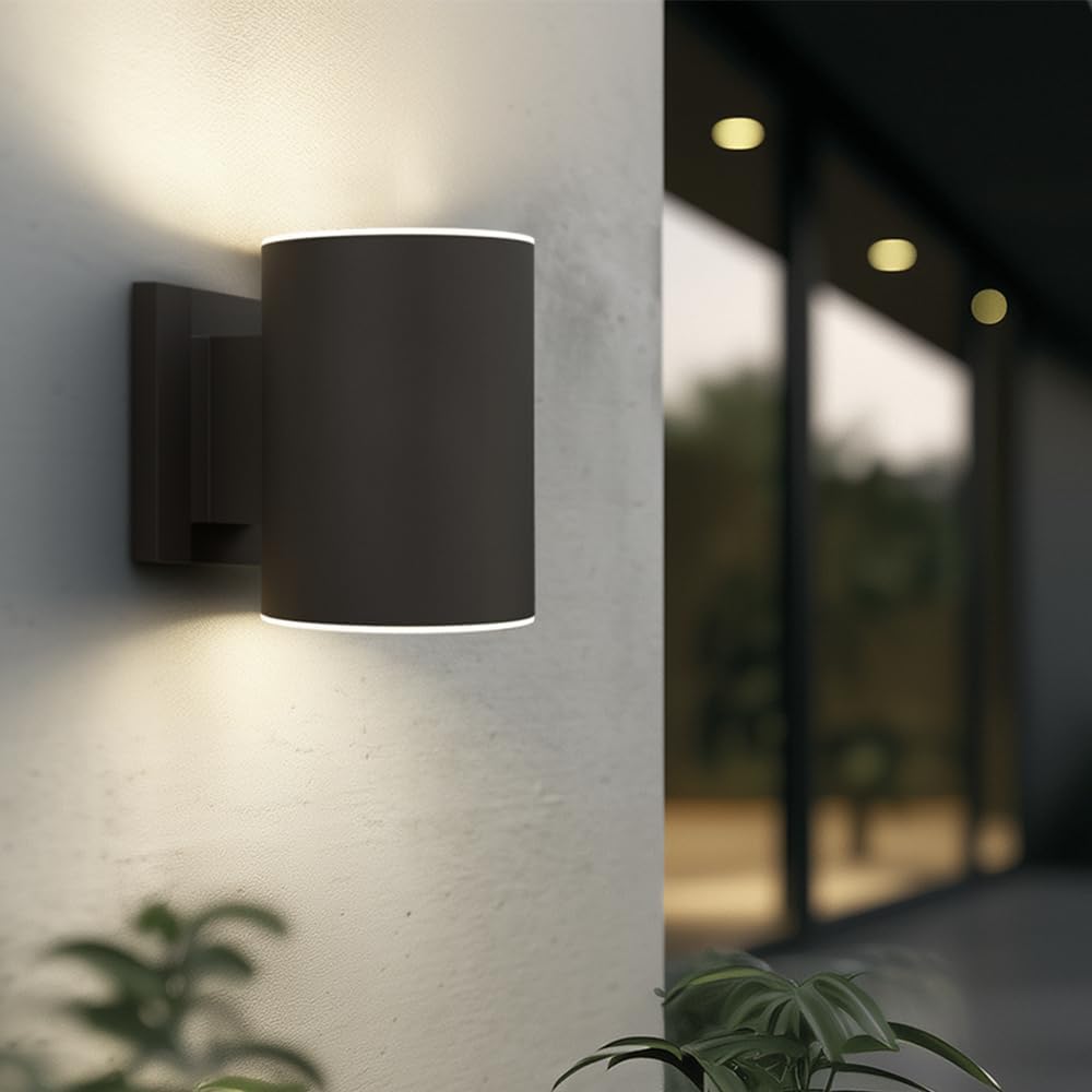 SolarCentre Grantham Solar Wall Light – Outdoor Up & Down