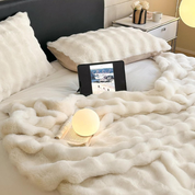 DREAMLANDING Reversible Faux Rabbit Fur Sherpa Throw Blanket – Cream, 150x200cm