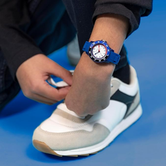 Boys Analog Quartz Watch with Durable Silicone Strap and Easy-Read Dial