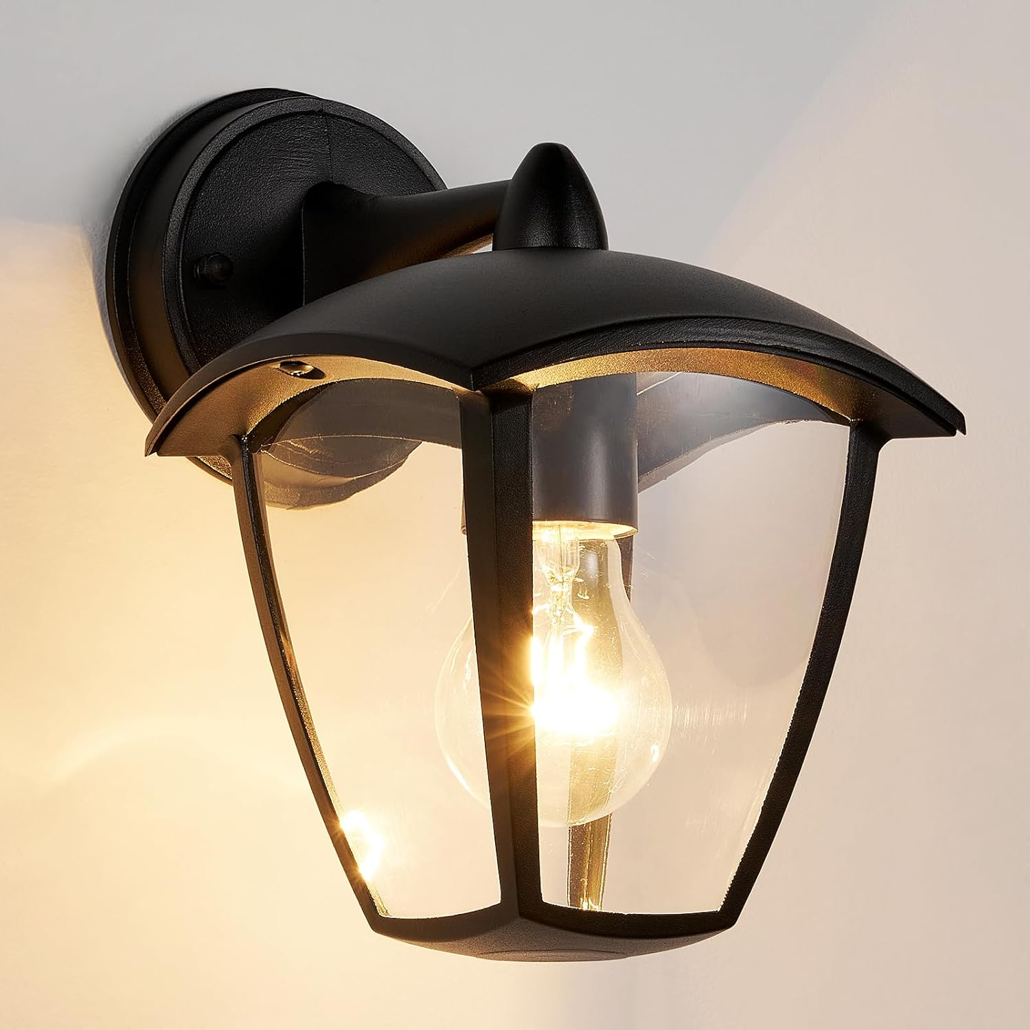 Outdoor Wall Lantern