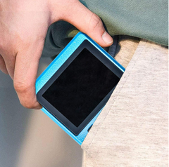 Portable Handheld Game Console with 800 Retro Games, TV Output & 2-Player Mode (Blue)