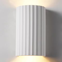 Modern Up and Down Wall Light – Dual GU10 Bulbs with White Ceramic Paintable Wave-Pattern Shade for Living Room, Kitchen, Bedroom, or Hallway