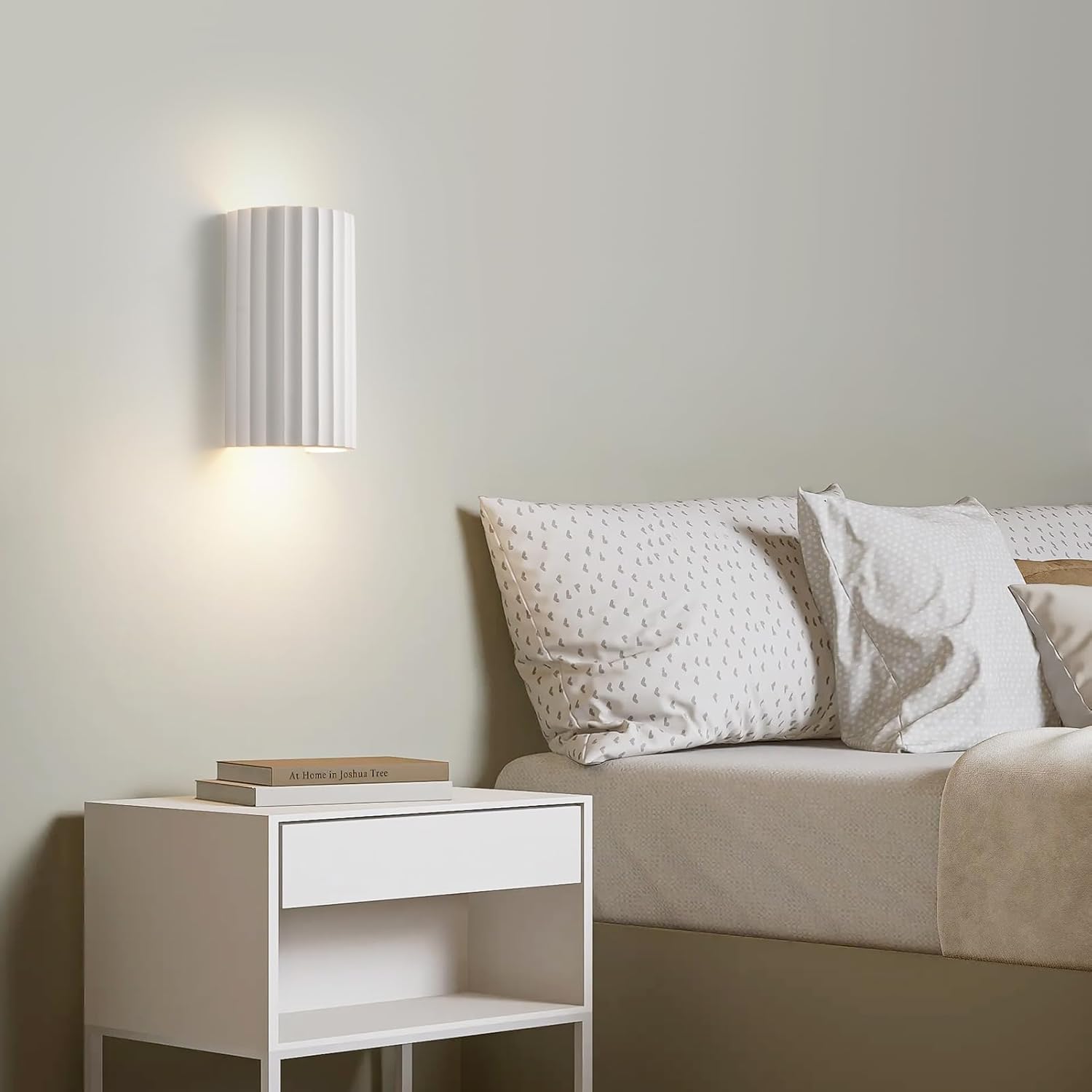 Modern Up and Down Wall Light – Dual GU10 Bulbs with White Ceramic Paintable Wave-Pattern Shade for Living Room, Kitchen, Bedroom, or Hallway