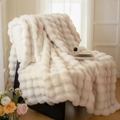DREAMLANDING Reversible Faux Rabbit Fur Sherpa Throw Blanket – Cream, 130x150cm