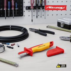 Neilsen CT5683 - VDE Insulated Cable Knife with Hook: Safe Cable Cutting Tool