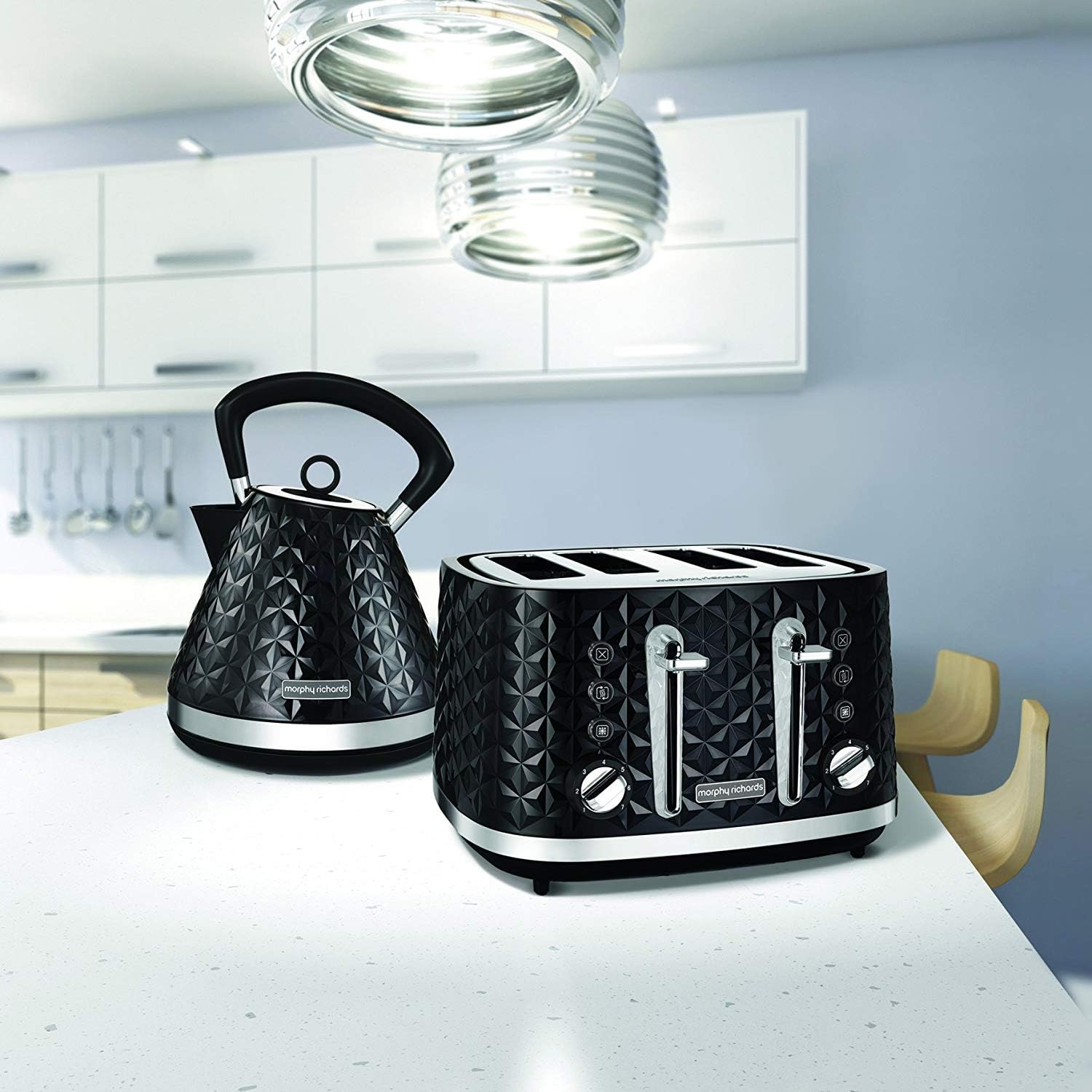 Richards Vector 4 Slice Toaster, High Gloss Geometric Design, Defrost and Reheat, Variable Width Slots, Removeable Crumb Tray, Black, 248131