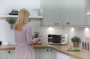17L 700W Cream Solo Microwave with 5 Power Levels, Timer & Defrost