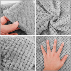 Medo Small Flannel Pet Blanket, Soft Warm Fuzzy Bed Cover for Dogs & Cats, Grey 45x65cm