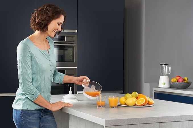 Braun CJ3000 Electric Citrus Press – 350ml Bowl with Scale, Adjustable Pulp Control, Auto Start/Stop, Dishwasher Safe – White