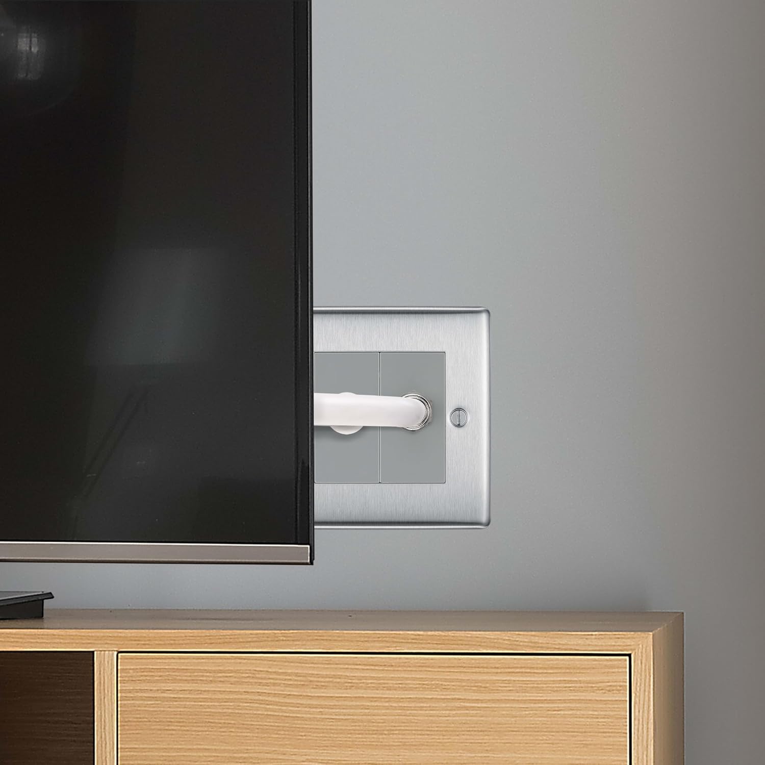 BG Electrical Double Co-Axial and TV/FM Socket