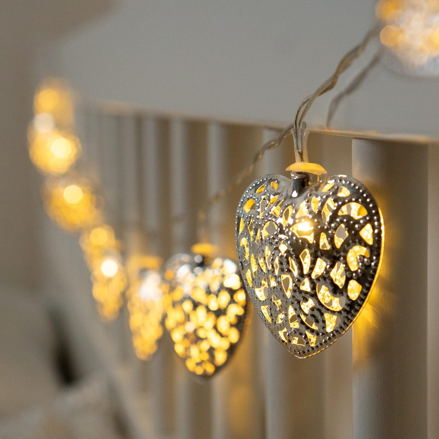 10 LED Silver Heart String Lights – Decorative Fairy Lights for Romantic and Festive Occasions