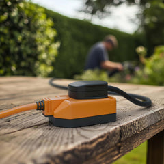 15M Heavy Duty Outdoor Extension Lead, Single Socket with Cable Tidy – 13A Orange