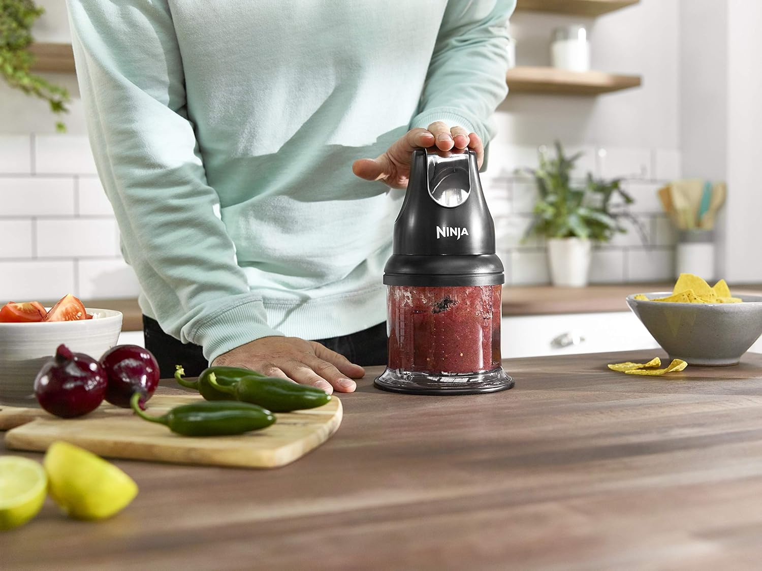 Ninja Professional Chopper NJ1002UKBK – 200W Compact Stackable Food Chopper, Black