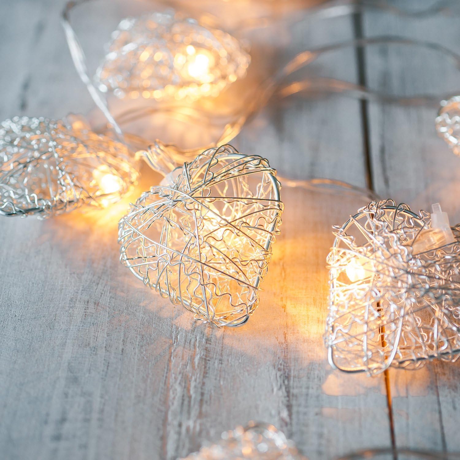 Metal Mesh Heart Shaped Fairy String Lights 10 Warm White LEDs Battery Operated with Timer 1.35m