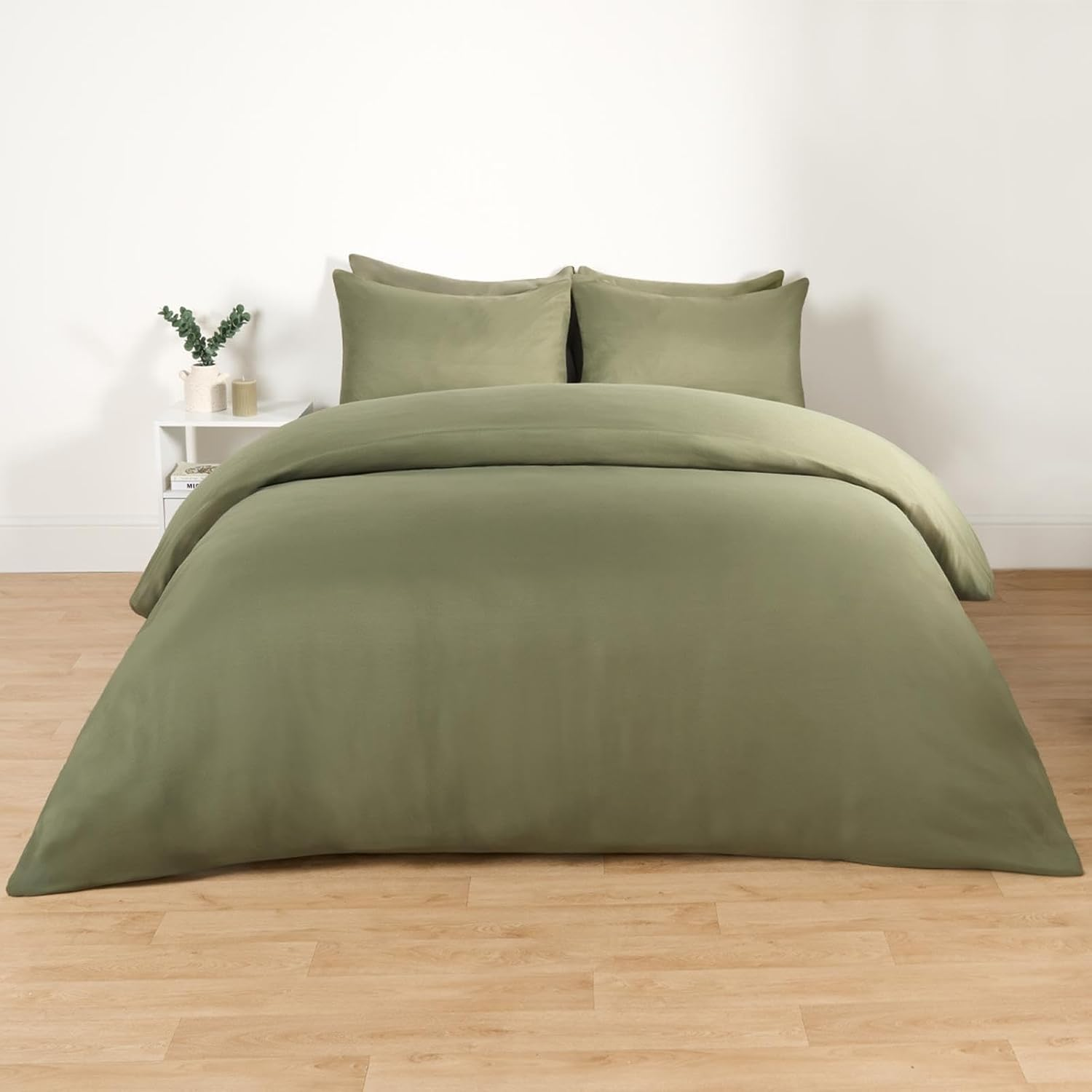 Black Microfibre Duvet Cover Set – Soft, Breathable Single Bedding with Pillowcase