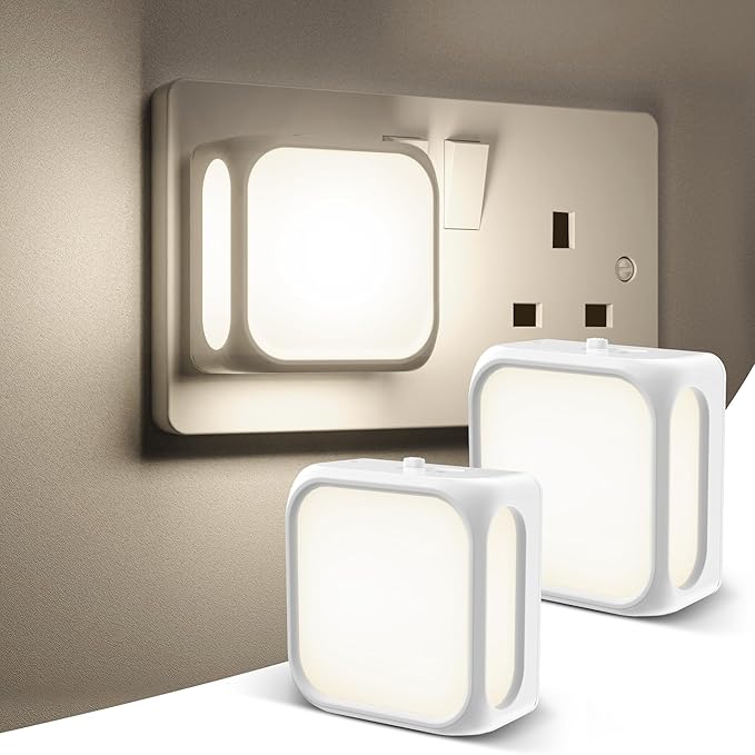 Dimmable Plug-in Night Light with Dusk to Dawn Sensor
