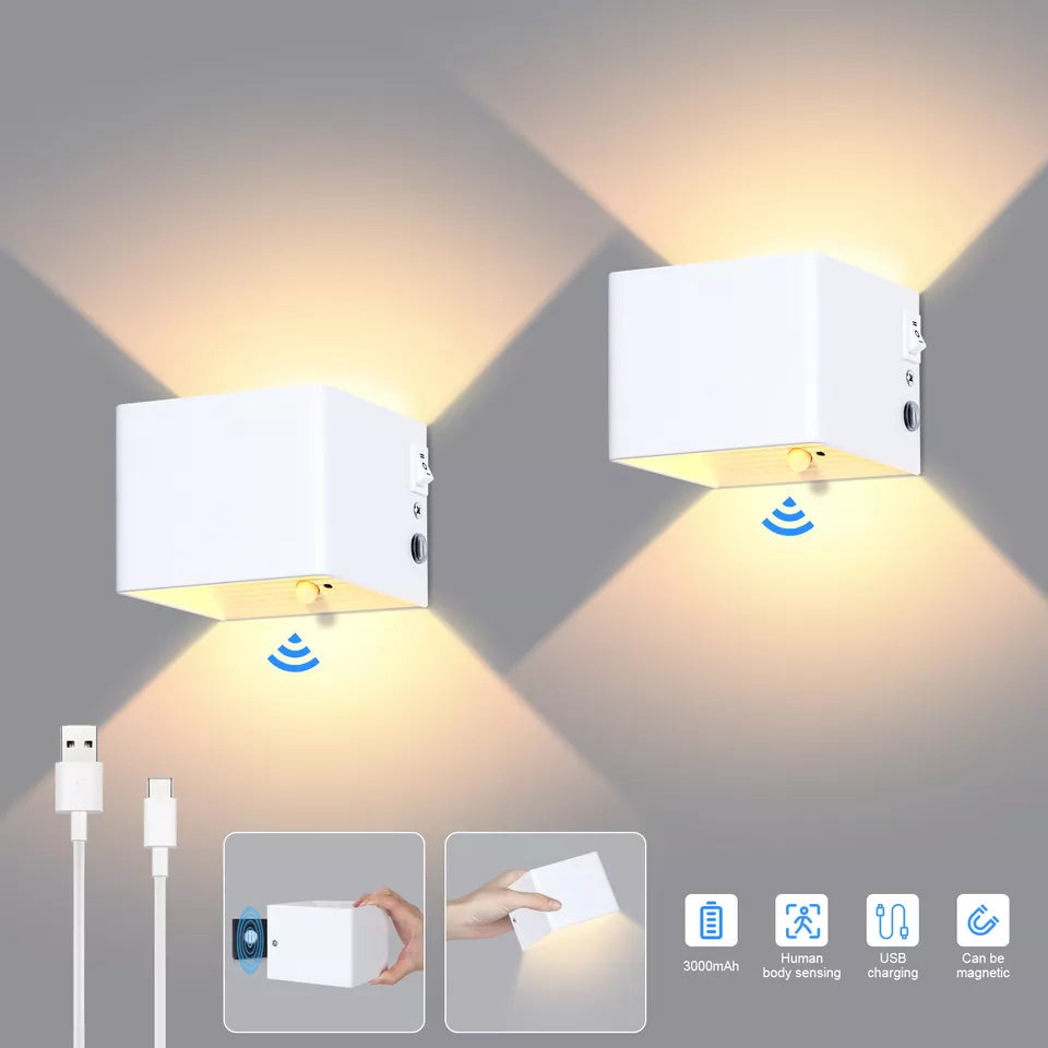 Modern Indoor LED Wall Lamp – Warm White Light, Wall Mounted, IP44 Rated