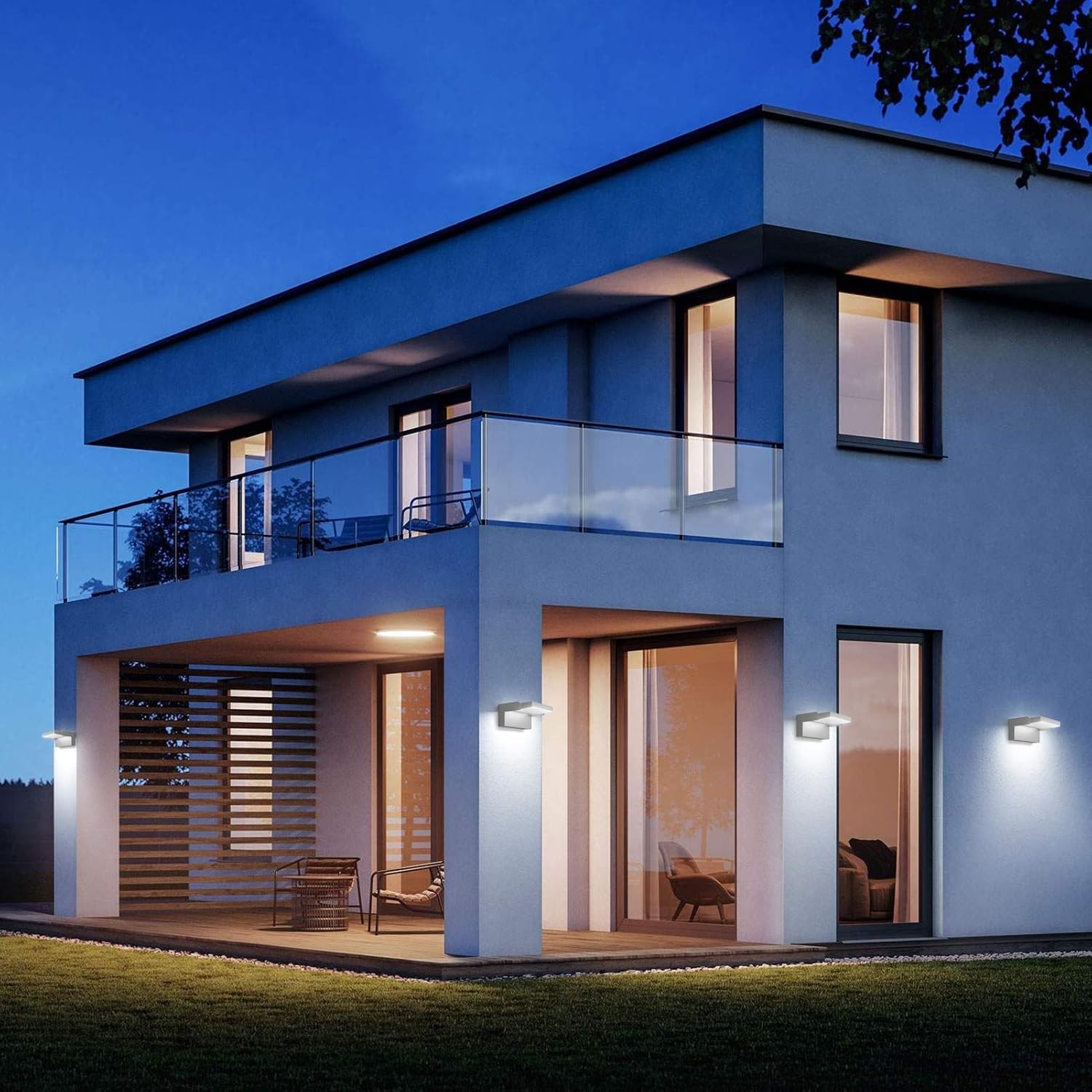 Commercial-grade wall-mounted lamp

