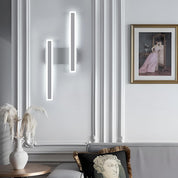 Energy-efficient wall light

