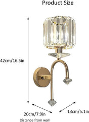 Wall-mounted lamp with crystal design and gold finish, showing product size and dimensions.