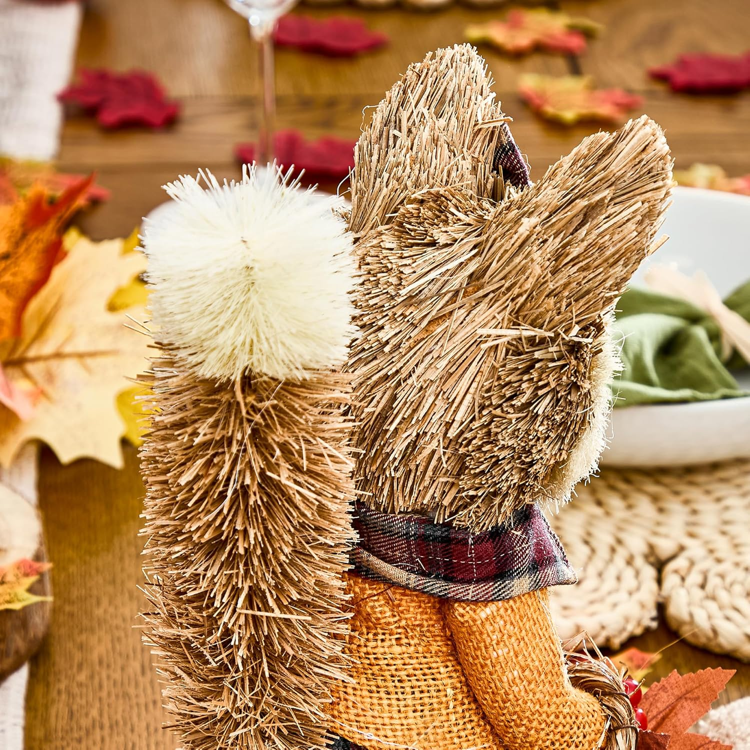 Benross Handcrafted Mrs. Fox Straw Figurine – Rustic Autumn Woodland Decoration in Tartan Outfit