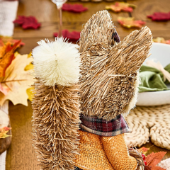 Benross Handcrafted Mrs. Fox Straw Figurine – Rustic Autumn Woodland Decoration in Tartan Outfit